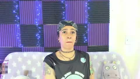 Snapshot of danna__castle chatting on 28, 6, 2026 Dannacastle online show from 28, 6, 2026