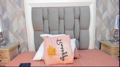 Danna online show from 30, 1, 2025