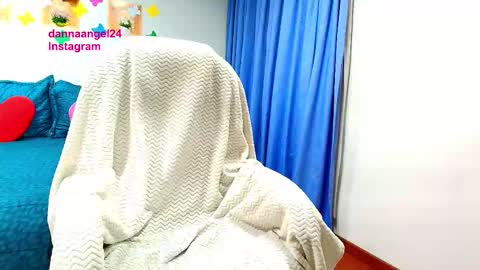 Snapshot of danna_angel chatting on 18, 9, 2025 Danna online show from 18, 9, 2025