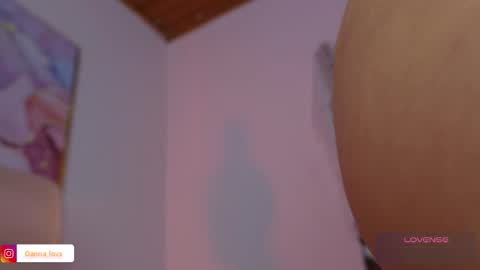 Danna Lovs online show from 11, 3, 2025