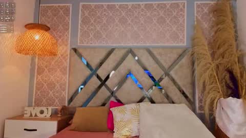 danna_peters online show from 7, 3, 2026