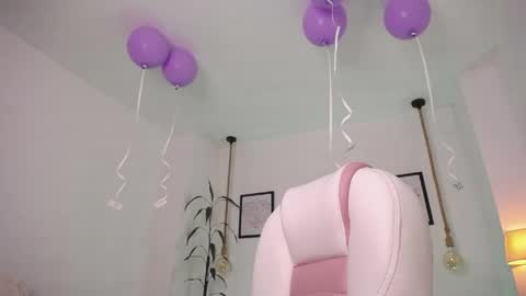 Snapshot of danna_rouse_ chatting on 20, 5, 2026 Danna online show from 20, 5, 2026