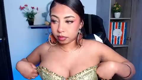 Snapshot of danna_schmidt23 chatting on 12, 7, 2026 Danna online show from 12, 7, 2026