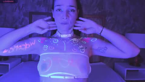    online show from 5, 10, 2025