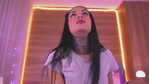 Danna Berlin  online show from 27, 2, 2026