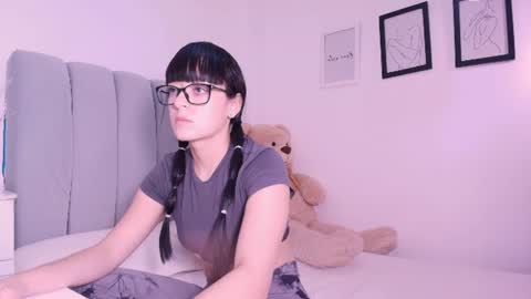 Snapshot of dannahyde chatting on 3, 8, 2026 Insta DannaBlueX online show from 3, 8, 2026