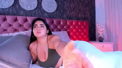 Danna online show from 2, 1, 2025