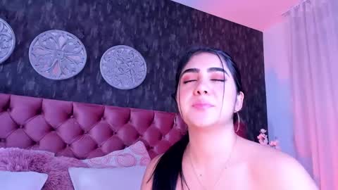 Danna online show from 4, 1, 2025