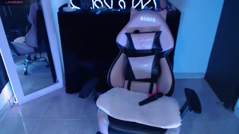 danna online show from 21, 3, 2026