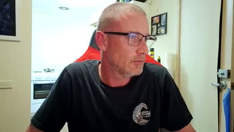 dannozdirekt online show from 5, 11, 2025