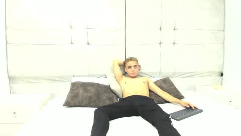 Snapshot of danny_butt_ chatting on 3, 12, 2024 Daniel online show from 3, 12, 2024