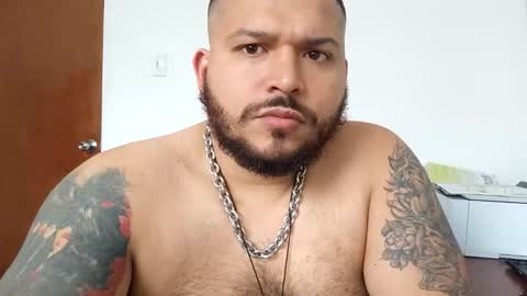 Snapshot of dannybearrr chatting on 5, 10, 2025 Danny Bear online show from 5, 10, 2025