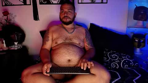 Snapshot of dannybearrr chatting on 14, 10, 2025 Danny Bear online show from 14, 10, 2025