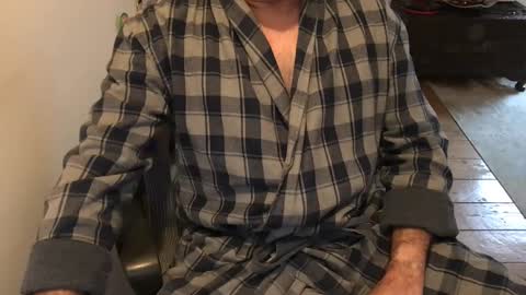 Snapshot of dannybuoy2 chatting on 15, 12, 2024 dannybuoy2 online show from 15, 12, 2024