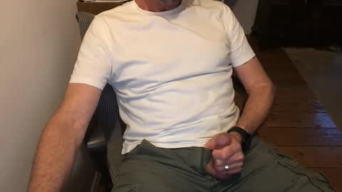 Snapshot of dannybuoy2 chatting on 9, 9, 2025 dannybuoy2 online show from 9, 9, 2025