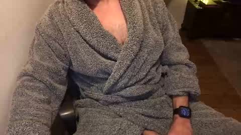 Snapshot of dannybuoy2 chatting on 21, 12, 2025 dannybuoy2 online show from 21, 12, 2025