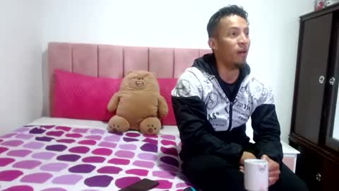 Snapshot of dannyhothot chatting on 27, 1, 2025 danny and ruby online show from 27, 1, 2025