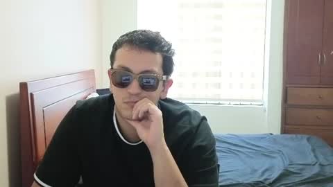Snapshot of danruiz33 chatting on 3, 7, 2026 Dan online show from 3, 7, 2026