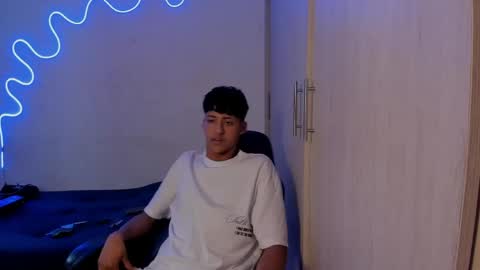 Snapshot of dante_martinez1 chatting on 2, 4, 2026 dante_martinez1 online show from 2, 4, 2026