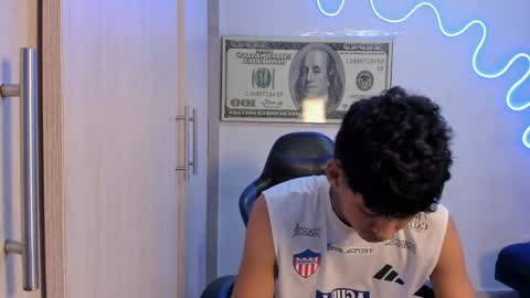Snapshot of dante_martinez1 chatting on 22, 4, 2026 dante_martinez1 online show from 22, 4, 2026