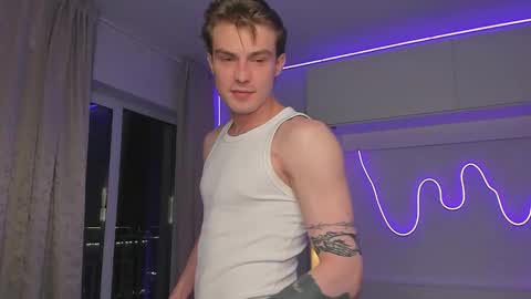 Snapshot of dante_ray chatting on 9, 11, 2025 Dante and Ray online show from 9, 11, 2025