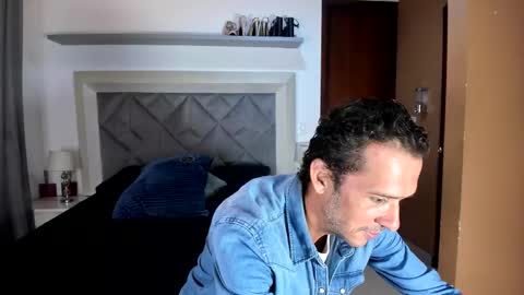 dante_steele_ online show from 31, 10, 2025