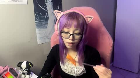 Snapshot of danyelleeyermann chatting on 7, 4, 2026 danyelleeyermann online show from 7, 4, 2026