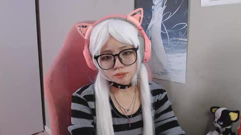 Snapshot of danyelleeyermann chatting on 27, 4, 2026 danyelleeyermann online show from 27, 4, 2026