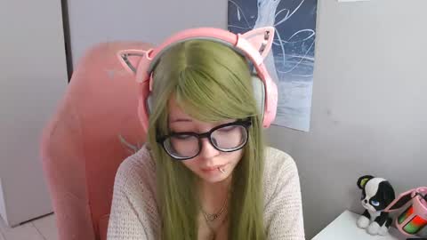 Snapshot of danyelleeyermann chatting on 11, 5, 2026 danyelleeyermann online show from 11, 5, 2026