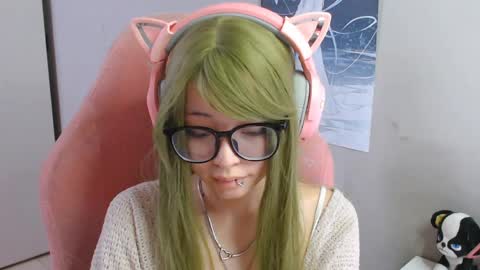 Snapshot of danyelleeyermann chatting on 11, 5, 2026 danyelleeyermann online show from 11, 5, 2026