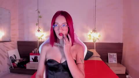 Daphne online show from 22, 9, 2025