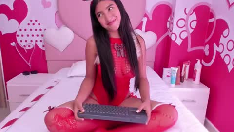 Snapshot of daphne_fox_ chatting on 24, 12, 2024 Daphne  online show from 24, 12, 2024