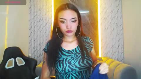 Snapshot of daphne_nicole_b chatting on 1, 7, 2026 daphne_nicole_b online show from 1, 7, 2026