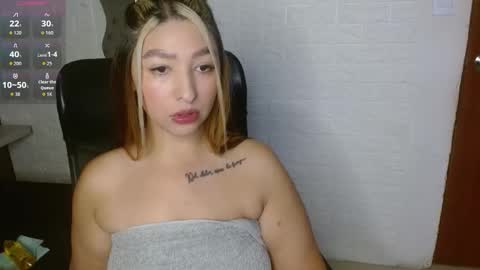 daphne_walton online show from 26, 11, 2025