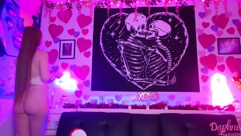 Snapshot of daphnemadison chatting on 5, 2, 2025 Daphne Madison online show from 5, 2, 2025