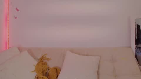 Snapshot of daphnewalker__ chatting on 5, 12, 2025 Daphne online show from 5, 12, 2025