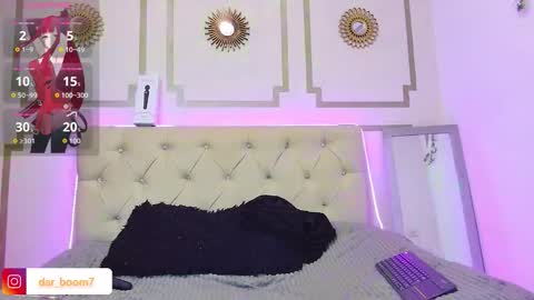 Snapshot of dar_boom chatting on 8, 11, 2025 dar_boom online show from 8, 11, 2025