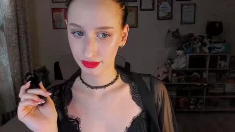 Darcy Siren online show from 23, 1, 2025