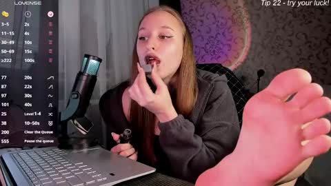 Darcy Siren online show from 22, 4, 2026