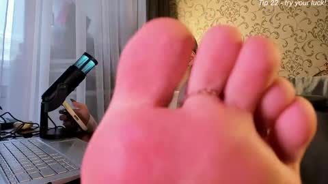 Darcy Siren online show from 24, 4, 2026