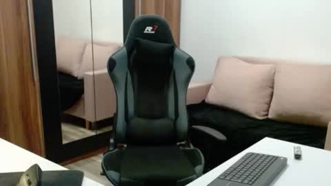 darius_94 online show from 12, 10, 2025