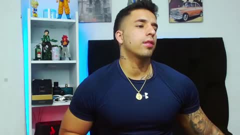 Snapshot of darius_phoenix chatting on 17, 12, 2024 Darius Phoenix online show from 17, 12, 2024