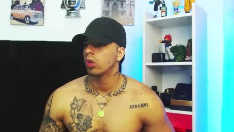 Snapshot of darius_phoenix chatting on 3, 1, 2025 Darius Phoenix online show from 3, 1, 2025