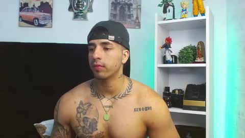 Snapshot of darius_phoenix chatting on 29, 1, 2025 Darius Phoenix online show from 29, 1, 2025