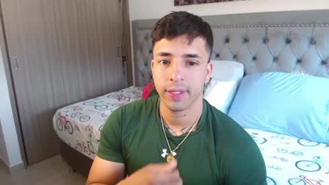 Snapshot of darius_phoenix chatting on 2, 2, 2025 Darius Phoenix online show from 2, 2, 2025