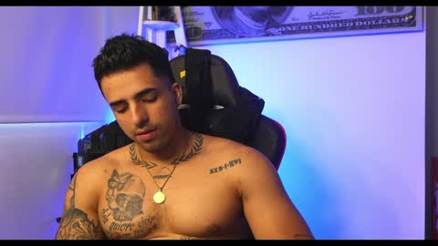 Snapshot of darius_phoenix chatting on 3, 2, 2025 Darius Phoenix online show from 3, 2, 2025