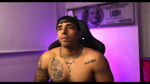 Snapshot of darius_phoenix chatting on 15, 2, 2025 Darius Phoenix online show from 15, 2, 2025