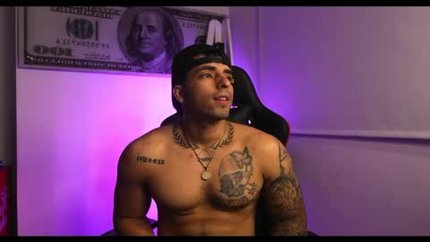 Snapshot of darius_phoenix chatting on 15, 2, 2025 Darius Phoenix online show from 15, 2, 2025