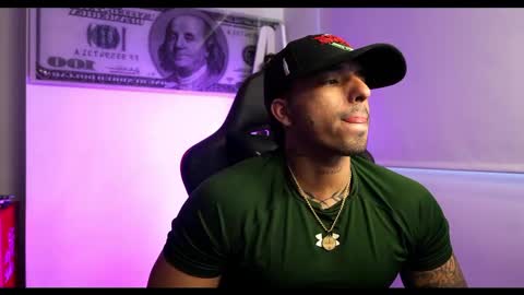 Snapshot of darius_phoenix chatting on 17, 2, 2025 Darius Phoenix online show from 17, 2, 2025