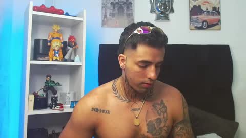 Snapshot of darius_phoenix chatting on 8, 3, 2025 Darius Phoenix online show from 8, 3, 2025